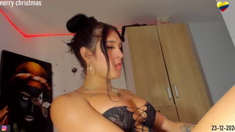 Snapshot of kortneyhills chatting on 12-24-24, 05:55 Kortneyhills - Aries online show from 12-24-24, 05:55