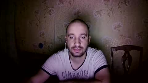 Snapshot of kostua31 chatting on 11-01-25, 11:07 kvg-1994 online show from 11-01-25, 11:07