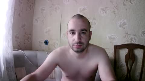 Snapshot of kostua31 chatting on 11-21-25, 07:51 kvg-1994 online show from 11-21-25, 07:51