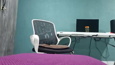 Koto Bombon online show from 02-17-26, 04:02