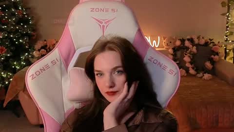 Snapshot of kottyaa_ch chatting on 12-13-24, 02:32 Kottyaa cb FOLLOWING online show from 12-13-24, 02:32