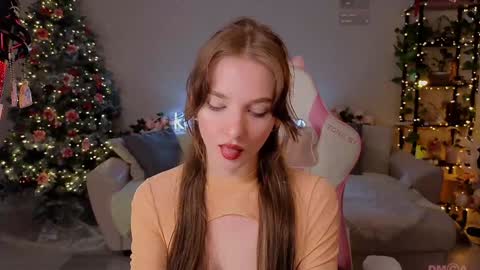 Snapshot of kottyaa_ch chatting on 01-08-25, 09:01 Kottyaa cb FOLLOWING online show from 01-08-25, 09:01