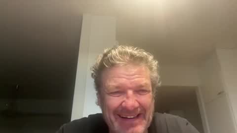 Snapshot of kovapoika chatting on 10-14-25, 03:02 kovapoika online show from 10-14-25, 03:02