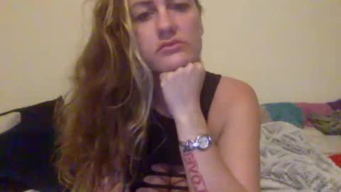 Snapshot of koyoteej chatting on 01-15-25, 05:19 koyoteej online show from 01-15-25, 05:19