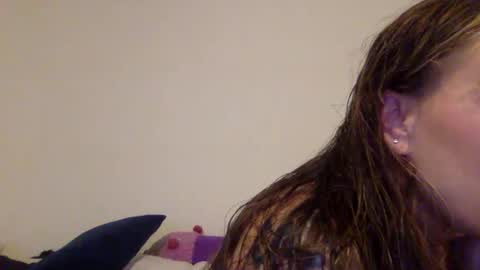 Snapshot of koyoteej chatting on 02-06-25, 11:48 koyoteej online show from 02-06-25, 11:48