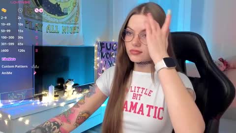 Snapshot of koza_dereza_ chatting on 02-05-25, 12:20 Jess online show from 02-05-25, 12:20