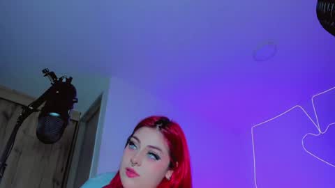 Snapshot of kpayton99 chatting on 01-22-25, 09:24 Khloe online show from 01-22-25, 09:24