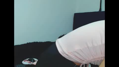 Snapshot of kratos_and_afrodita chatting on 10-11-25, 06:50 kratos_and_afrodita online show from 10-11-25, 06:50