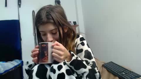 kratos_and_afrodita online show from 05-26-26, 01:45