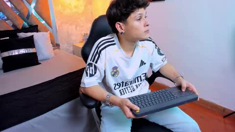 Snapshot of kraven_lust chatting on 10-23-25, 03:06 Kraven online show from 10-23-25, 03:06