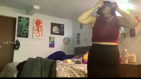 Snapshot of kreamyk420 chatting on 05-04-26, 02:02 kreamyk420 online show from 05-04-26, 02:02