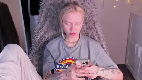 Snapshot of kris_grant chatting on 11-20-25, 10:26 kris_grant online show from 11-20-25, 10:26