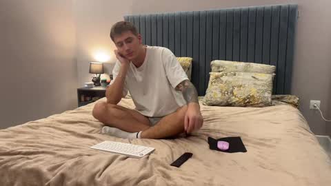 Snapshot of krishort chatting on 12-14-24, 05:03 krishort online show from 12-14-24, 05:03