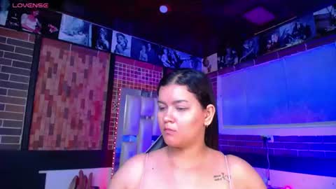 Snapshot of kriss_sweetboobs chatting on 06-27-26, 01:50 kriss_sweetboobs online show from 06-27-26, 01:50