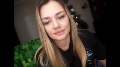 Snapshot of krisssexi chatting on 12-25-24, 08:39 KrissSexi online show from 12-25-24, 08:39