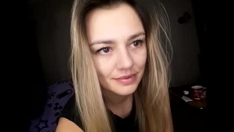 Snapshot of krisssexi chatting on 01-09-25, 02:29 KrissSexi online show from 01-09-25, 02:29