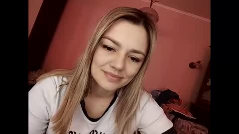 Snapshot of krisssexi chatting on 02-17-25, 09:13 KrissSexi online show from 02-17-25, 09:13