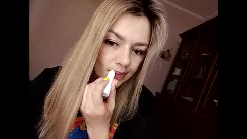 Snapshot of krisssexi chatting on 02-27-25, 05:34 KrissSexi online show from 02-27-25, 05:34