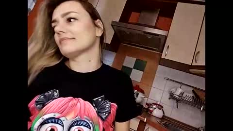 KrissSexi online show from 03-04-25, 05:32