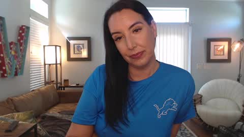 Krissy online show from 01-05-25, 07:49