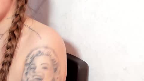   online show from 03-28-26, 03:39