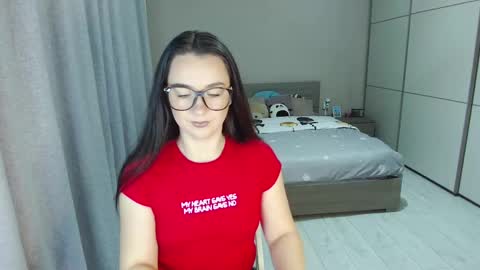 Snapshot of kristall_xxx chatting on 03-05-25, 04:45 twitter Annemarye 23 online show from 03-05-25, 04:45