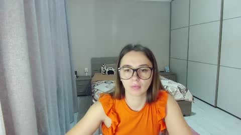 Snapshot of kristall_xxx chatting on 07-20-26, 06:17 twitter Annemarye 23 online show from 07-20-26, 06:17