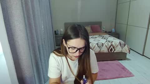 Snapshot of kristall_xxx chatting on 07-23-26, 05:16 twitter Annemarye 23 online show from 07-23-26, 05:16