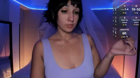 Snapshot of kristen_kassi chatting on 10-08-25, 10:46 Kristen online show from 10-08-25, 10:46