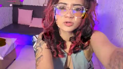 kristen_tay online show from 04-11-26, 03:22