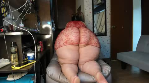 Kristen online show from 04-15-26, 08:42