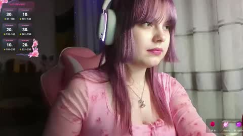 Snapshot of kristibloomm chatting on 03-03-26, 12:17 hristie online show from 03-03-26, 12:17