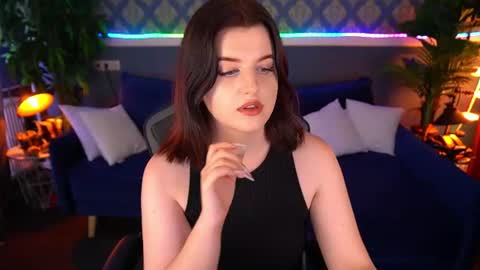 Snapshot of kristifoxy chatting on 07-12-26, 12:40 kristifoxy online show from 07-12-26, 12:40
