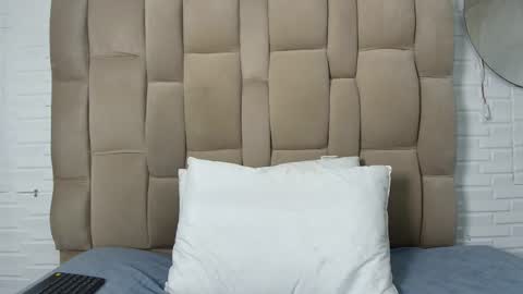 Snapshot of kristin_ramirez chatting on 09-09-25, 11:32 Kristin online show from 09-09-25, 11:32