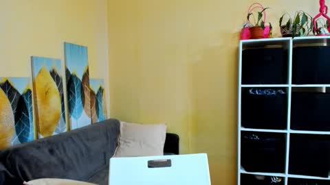 Christina online show from 10-21-25, 08:48