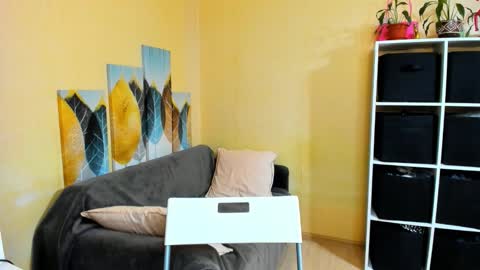 Christina online show from 11-25-25, 07:25