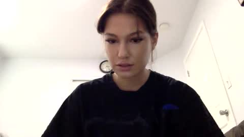 Snapshot of kristinafae chatting on 10-23-25, 10:19 kristinafae online show from 10-23-25, 10:19