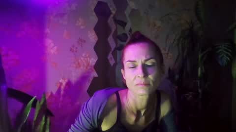 Kristina online show from 01-27-25, 01:09