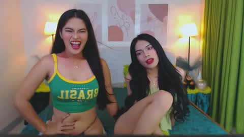 Snapshot of kristine_lustprincess chatting on 11-26-25, 07:42 Kristine online show from 11-26-25, 07:42