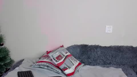 Snapshot of kristinedean chatting on 01-10-25, 11:22 Kristi online show from 01-10-25, 11:22