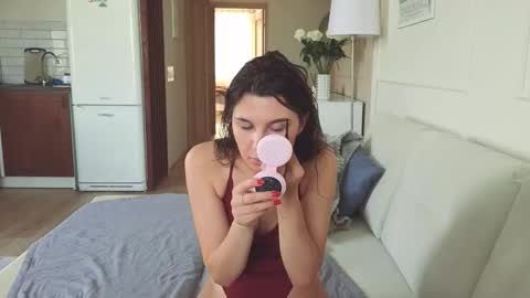 Snapshot of kristinedean chatting on 10-27-25, 07:12 Kristi online show from 10-27-25, 07:12