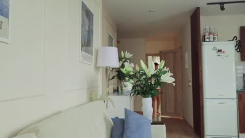 Kristi online show from 04-10-26, 05:12