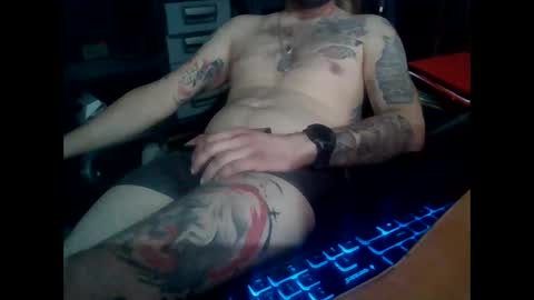 Snapshot of kristo2323 chatting on 10-19-25, 02:01 kristo2323 online show from 10-19-25, 02:01