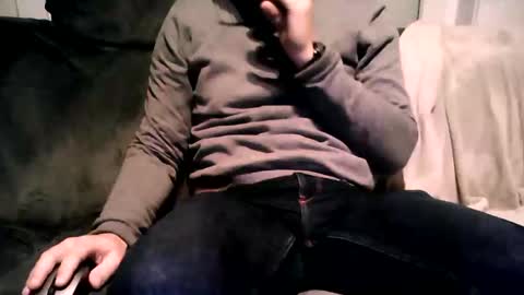 Snapshot of kristoffer220 chatting on 01-01-25, 07:43 kristoffer220 online show from 01-01-25, 07:43