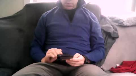 Snapshot of kristoffer220 chatting on 02-05-25, 09:04 kristoffer220 online show from 02-05-25, 09:04