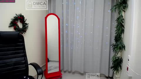 Snapshot of kristy_0_ chatting on 02-20-25, 01:51 KRISTY online show from 02-20-25, 01:51