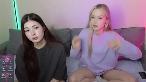 Snapshot of kristy_babe chatting on 01-17-25, 09:06 Kristy and Alice online show from 01-17-25, 09:06