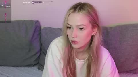 Snapshot of kristy_babe chatting on 01-22-25, 09:32 Kristy and Alice online show from 01-22-25, 09:32