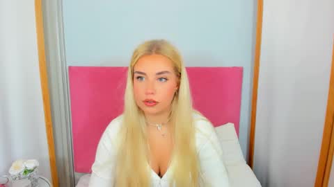 KristyFlowers online show from 02-02-25, 06:15