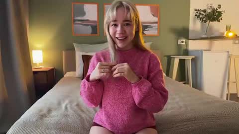 Snapshot of kristyspiritedaway chatting on 02-07-26, 01:37 Kristy Nip slip shady Best model on CB online show from 02-07-26, 01:37